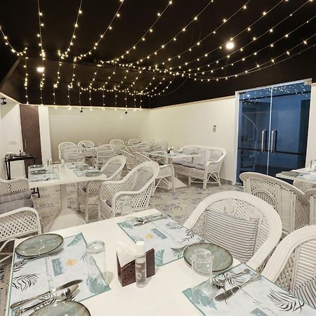 Hotel Le Castle Rudrapur Exterior foto