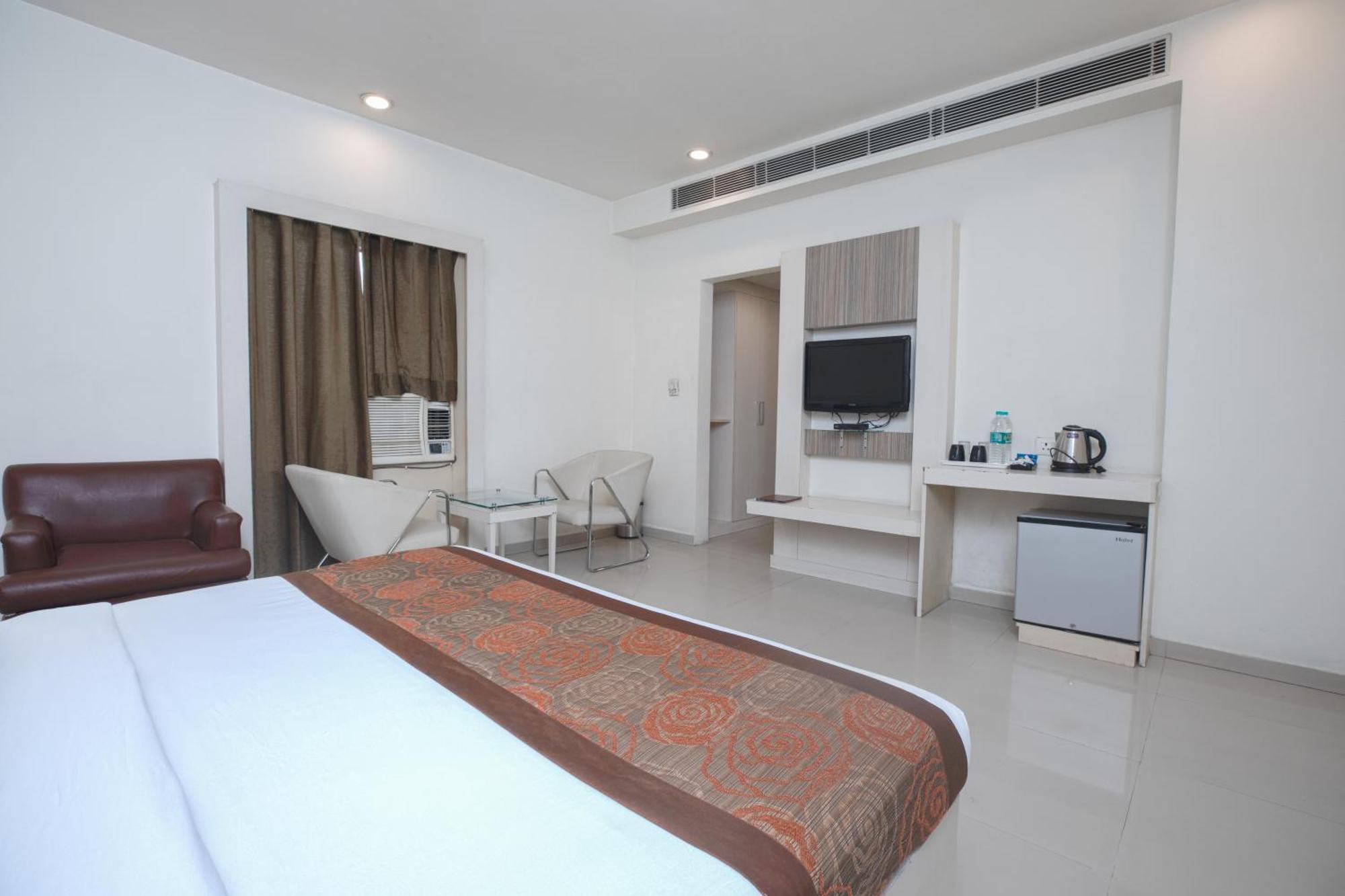 Hotel Le Castle Rudrapur Exterior foto